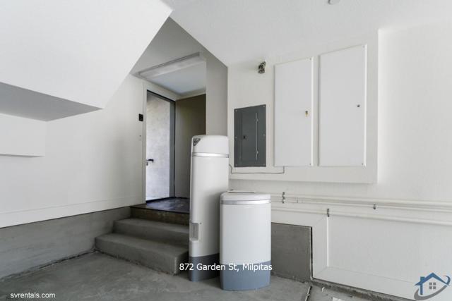 872 Garden Street, Milpitas CA: https://media.crmls.org/mediaz/fb739072-0b4f-45ce-974d-7b075acb3250.jpg