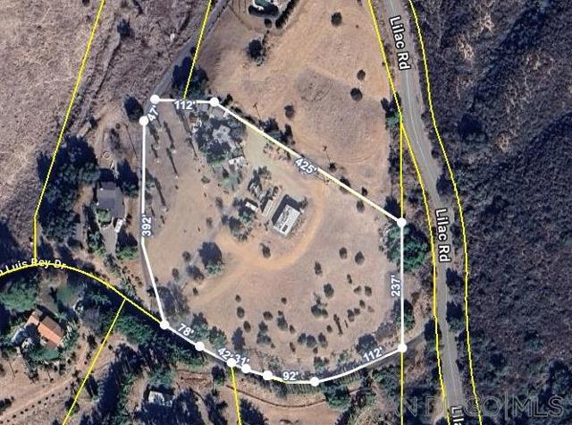 11270 San Luis Rey Dr, Valley Center CA: https://media.crmls.org/mediaz/fb73ff41-0d73-4d3e-b9af-13b947eadd22.jpg