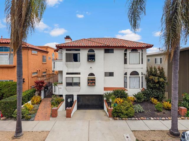 3709 7Th Ave, San Diego CA: https://media.crmls.org/mediaz/fb7432f4-94a3-4d05-af2c-3f3e97a7f143.jpg