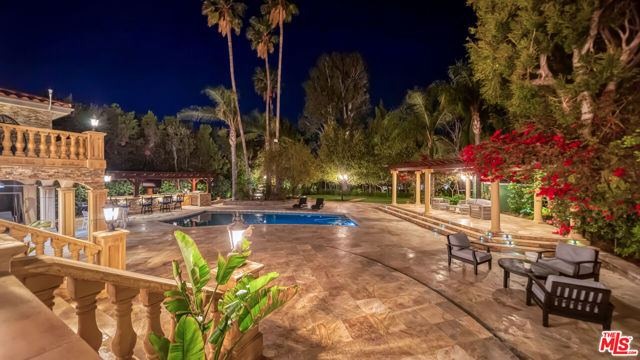 10801 Bothwell Road, Chatsworth CA: https://media.crmls.org/mediaz/fb744632-2723-4c69-b073-96f672fb32b2.jpg