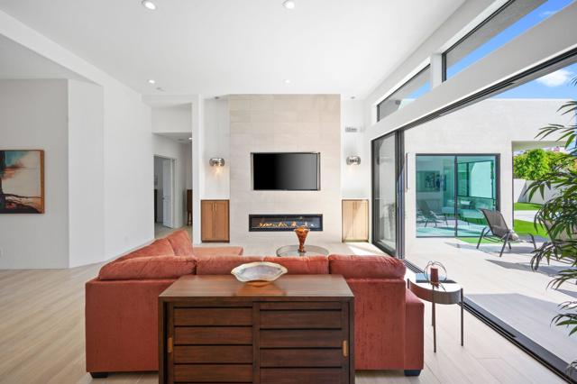 Image 12 of 87 For 45350 Mesa  