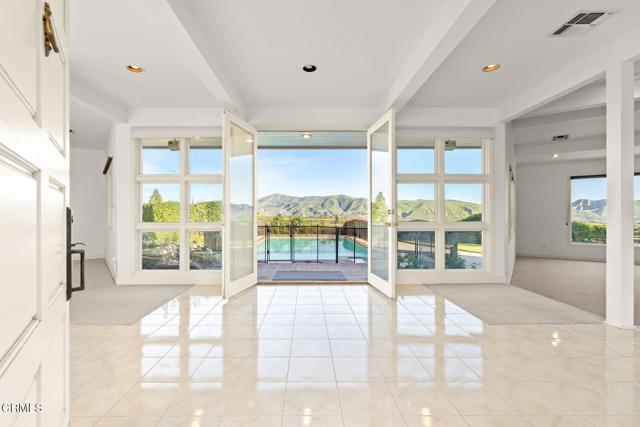 Detail Gallery Image 4 of 36 For 13922 Foothill Rd, Santa Paula,  CA 93060 - 3 Beds | 4/1 Baths