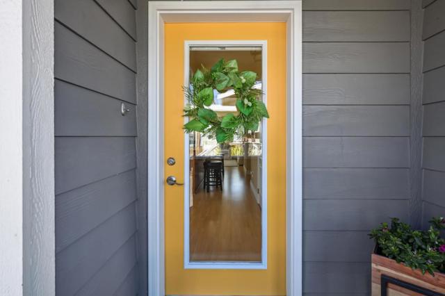 611 Poplar Street, Half Moon Bay CA: https://media.crmls.org/mediaz/fb767dee-95de-4807-af73-e608ba0c4c44.jpg