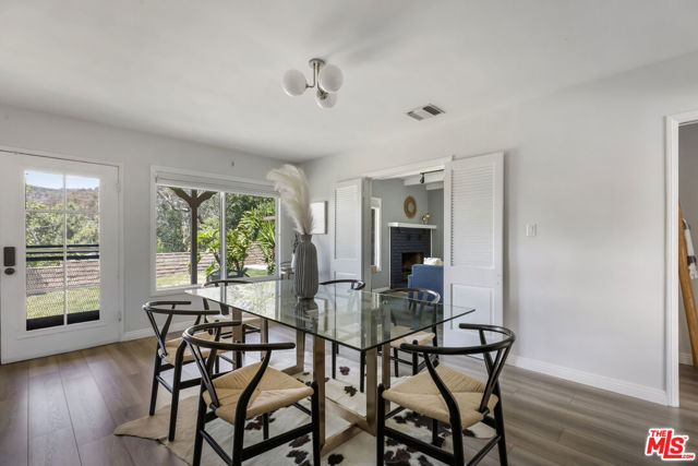 1142 Arbor Dell Road, Los Angeles CA: https://media.crmls.org/mediaz/fb768840-d3a0-48e6-b0cb-079b7394599a.jpg