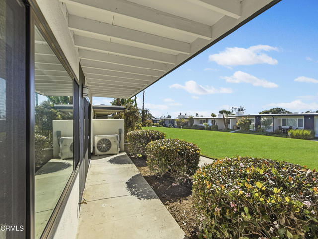 Detail Gallery Image 2 of 51 For 61 B Redwood Ave, Ventura,  CA 93003 - 2 Beds | 1 Baths