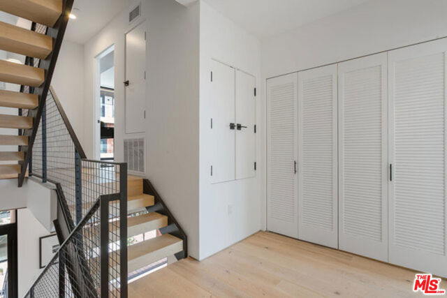610 S Van Ness Avenue, Los Angeles CA: https://media.crmls.org/mediaz/fb76c6d2-3c86-453b-9d24-ed8056feacf0.jpg