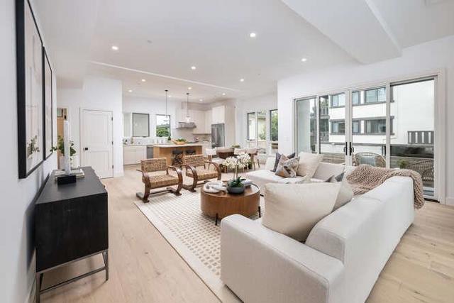 782 Elm Street, San Carlos CA: https://media.crmls.org/mediaz/fb76d805-81fe-4edd-87f8-7d8b6d963e20.jpg