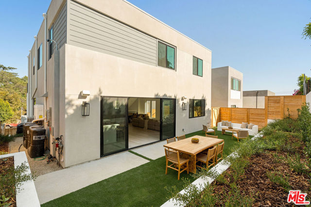 1615 N Coronado Street, Los Angeles CA: https://media.crmls.org/mediaz/fb7740a3-d2f8-4c4f-b2fc-60b3702229a2.jpg