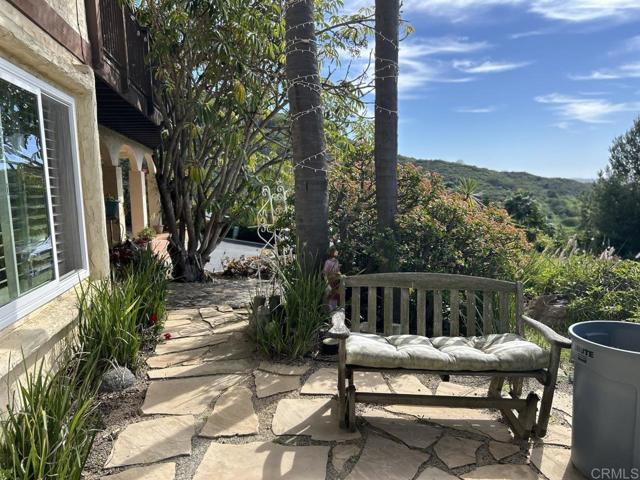 Detail Gallery Image 35 of 60 For 1330 Sugarbush Dr, Vista,  CA 92084 - 4 Beds | 3 Baths