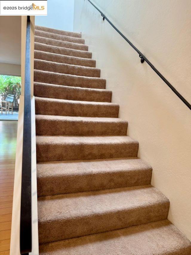 651 Moraga Rd, Moraga CA: https://media.crmls.org/mediaz/fb795717-c683-4894-b845-8d1b1ec7fb5f.jpg