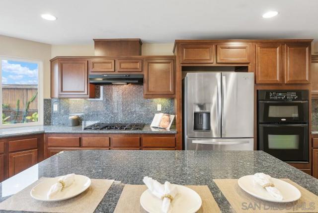 1616 Pegasus Way, San Marcos CA: https://media.crmls.org/mediaz/fb79c576-92ff-4fbd-9b77-cd1e5698399c.jpg