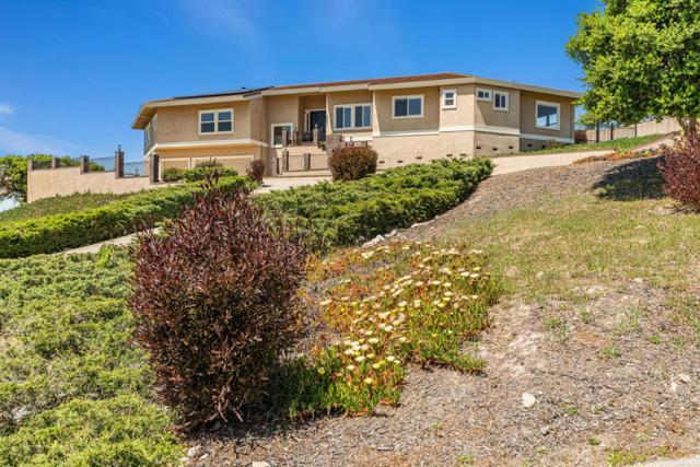 25061 Hidden Mesa Court, Monterey CA: https://media.crmls.org/mediaz/fb7a5932-cbd0-44c0-827f-2fbdd5798165.jpg