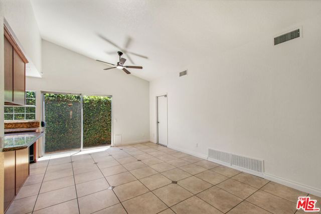 12671 Gun Avenue, Chino CA: https://media.crmls.org/mediaz/fb7a8b47-8227-4fee-90e9-5fe360bea122.jpg