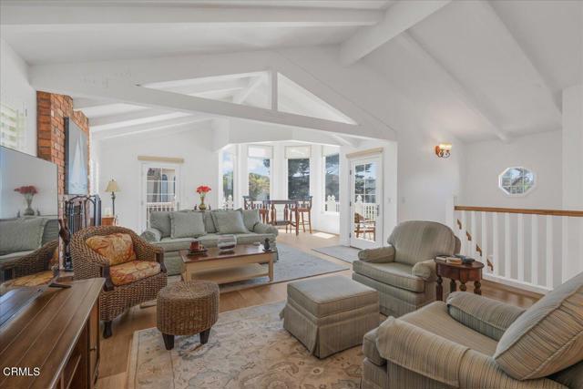 1230 Mandalay Beach Road, Oxnard CA: https://media.crmls.org/mediaz/fb7aa899-3af9-4403-ac8b-7dccaf4aedb6.jpg