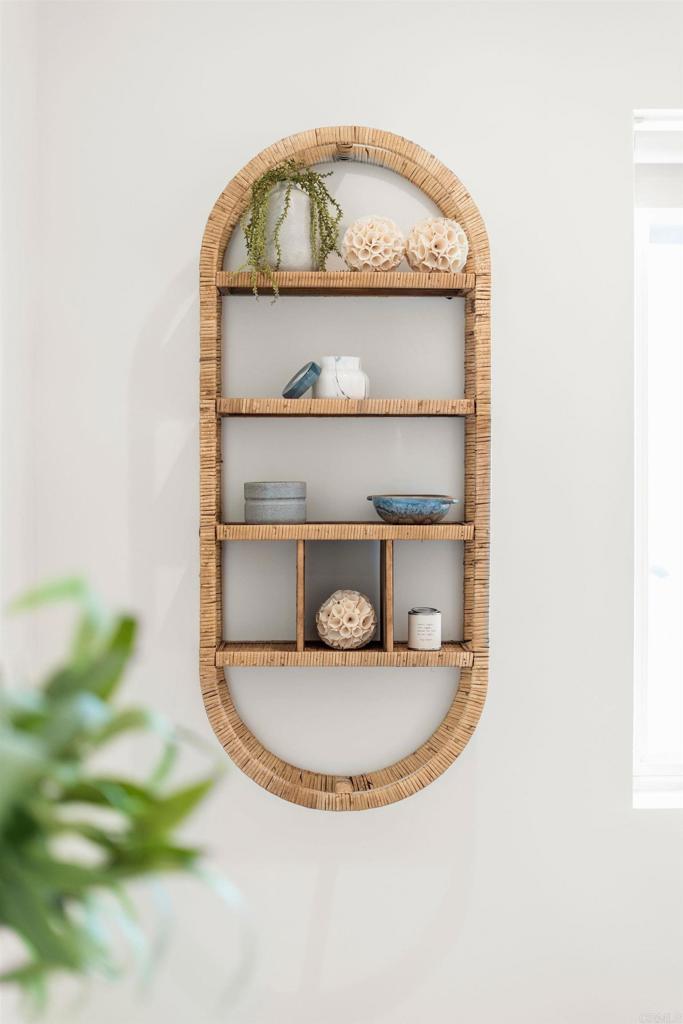 https://media.crmls.org/mediaz/fb7ae578-4a05-44df-978d-83e8778f914f.jpg?preset=X-Large