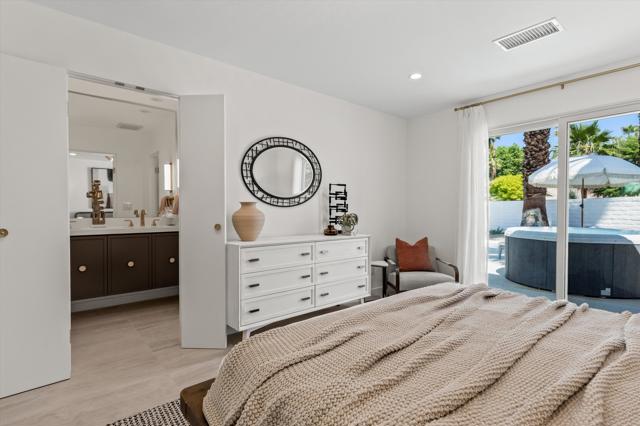 1177 S Farrell Drive, Palm Springs CA: https://media.crmls.org/mediaz/fb7afea9-d08f-4929-82b4-72c28e635ecc.jpg