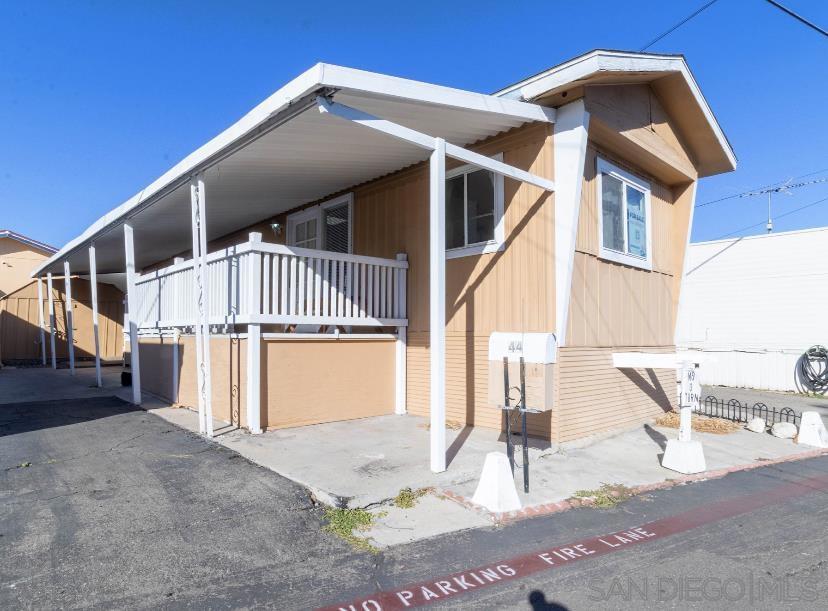 3221 Bancroft DR