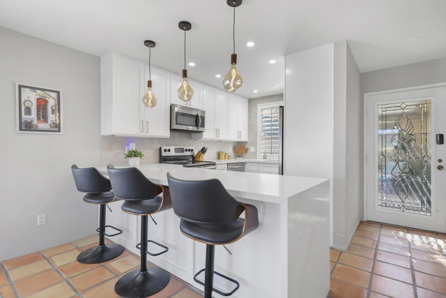 81 Sunrise Drive, Rancho Mirage, CA 92270