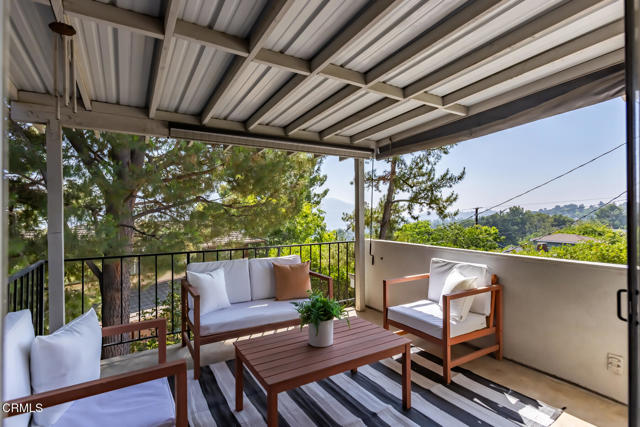 Detail Gallery Image 3 of 33 For 5240 Ramsdell Ave, La Crescenta,  CA 91214 - 4 Beds | 2 Baths