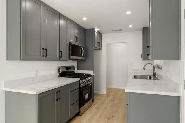 2621 Wood Violet Way, Sacramento CA: https://media.crmls.org/mediaz/fb7dec58-e653-4cfd-b7f9-3683e016e7f6.jpg