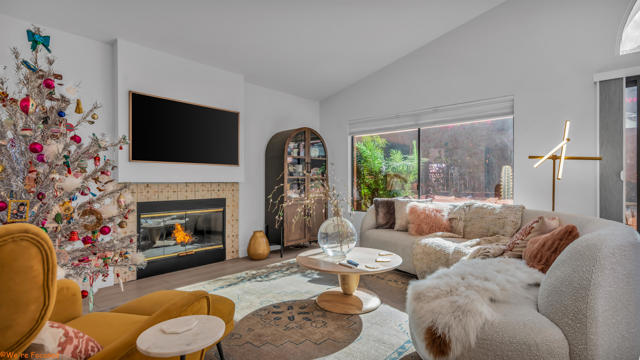 Image 5 of 41 For 76905 Scimitar Way