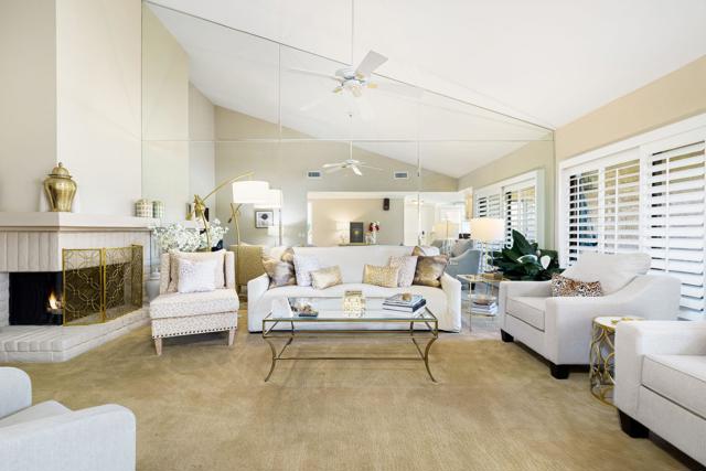 36 Maximo Way, Palm Desert CA: https://media.crmls.org/mediaz/fb7f499c-1cca-41d3-bf31-042905378617.jpg