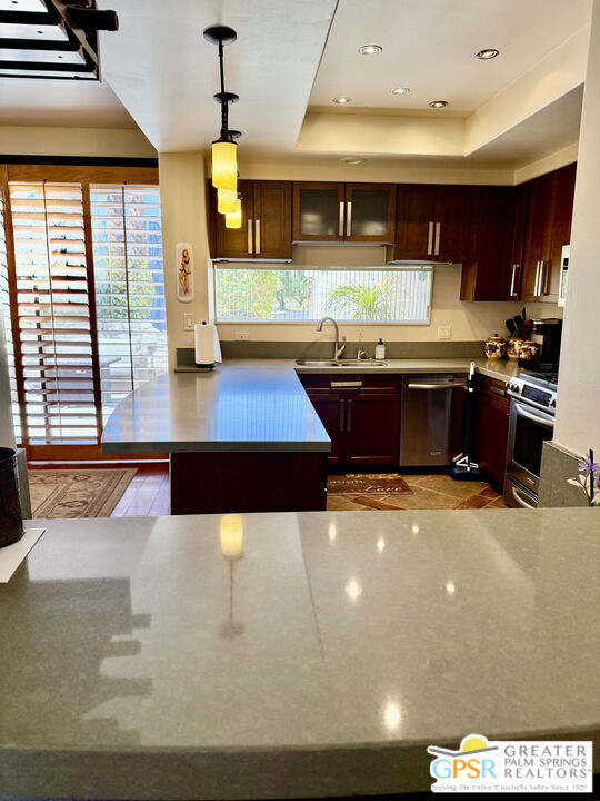3410 E Bogert Trail, Palm Springs CA: https://media.crmls.org/mediaz/fb7fb631-a175-4c6e-a082-58cfe198de45.jpg