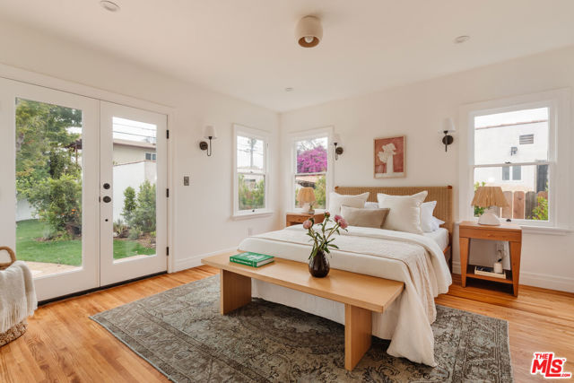 3029 S Norton Avenue, Los Angeles CA: https://media.crmls.org/mediaz/fb806589-02c5-4df8-aeaf-9337018bf655.jpg