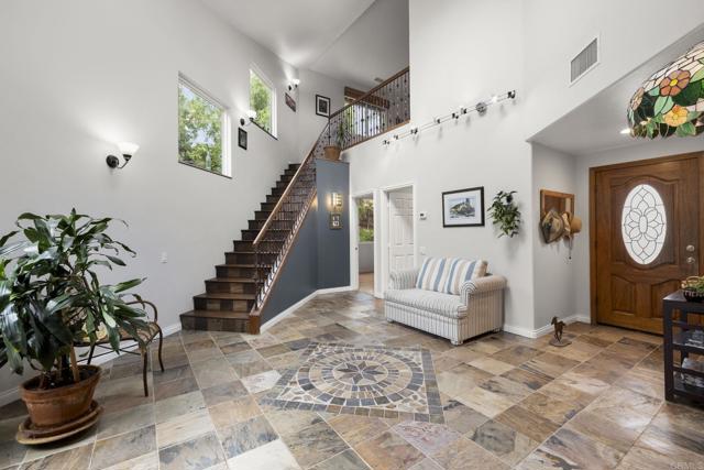 Detail Gallery Image 34 of 75 For 1402 Rimrock Dr, Escondido,  CA 92027 - 4 Beds | 3/1 Baths