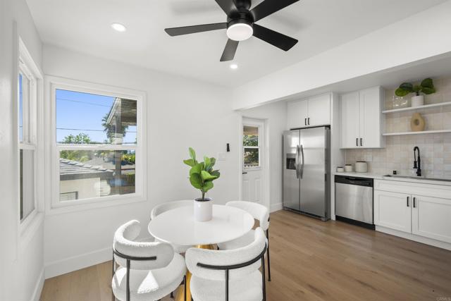 4138 Blackton Dr, La Mesa CA: https://media.crmls.org/mediaz/fb80b90b-93c8-4e0e-a881-ca4dee93b1f8.jpg