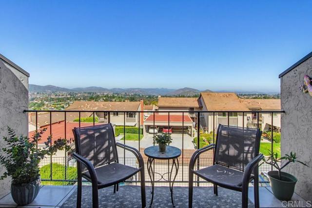 Detail Gallery Image 8 of 46 For 17347 Plaza Maria, San Diego,  CA 92128 - 2 Beds | 2 Baths