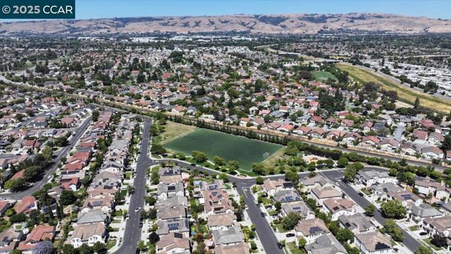 34102 Zaner Way, Union City CA: https://media.crmls.org/mediaz/fb833f7b-12b7-488e-bdad-0d520b8b8444.jpg