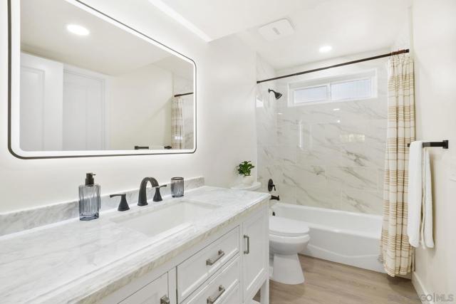 9956 Cummins Pl, San Diego CA: https://media.crmls.org/mediaz/fb83a6d0-4d6b-4922-b363-12603b065266.jpg