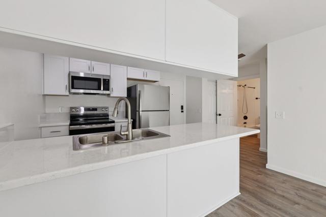 8034 Linda Vista Rd, San Diego CA: https://media.crmls.org/mediaz/fb842be7-1adc-4836-a860-d62dbb5e6b20.jpg