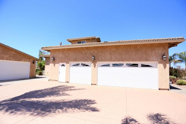 2736 Ferguson Road, Gilroy CA: https://media.crmls.org/mediaz/fb84447f-49d0-45da-8216-08c55b70443f.jpg