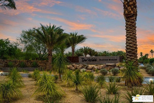 55 Cabernet, Rancho Mirage CA: https://media.crmls.org/mediaz/fb844840-e6d6-4e68-a30c-3ae25bb6add6.jpg