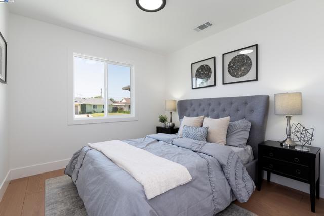 3742 Savannah Rd, Fremont CA: https://media.crmls.org/mediaz/fb85f4b7-d67b-414f-85df-177042182da8.jpg