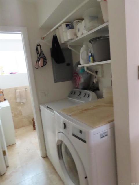 8635 Mellmanor Drive, La Mesa CA: https://media.crmls.org/mediaz/fb86c463-5698-428b-bb16-7dada32d3a40.jpg