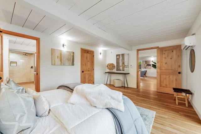 4225 Park Boulevard, Palo Alto CA: https://media.crmls.org/mediaz/fb87dbd4-5523-40c8-8e84-61ce55caa0be.jpg