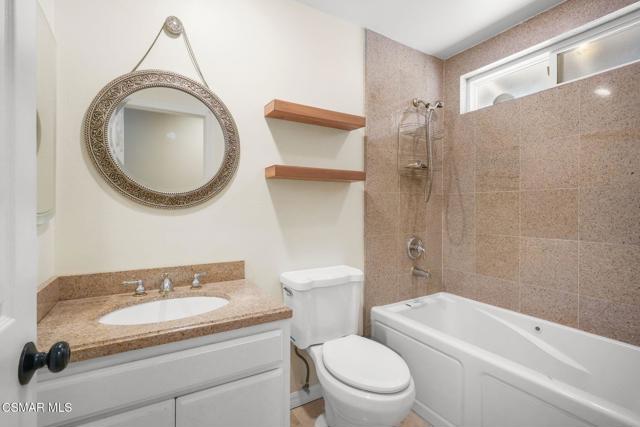 2607 Lander Court, Newbury Park CA: https://media.crmls.org/mediaz/fb87f663-9903-4ef1-9cf6-f598096adca5.jpg