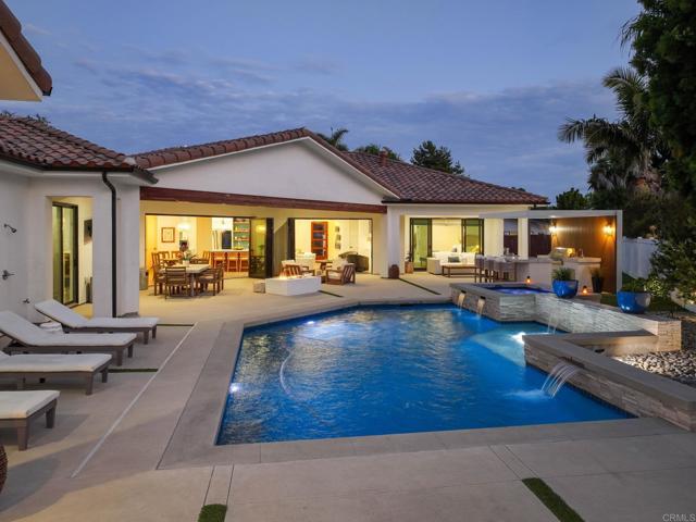 2630 Vistosa Place, Carlsbad CA: https://media.crmls.org/mediaz/fb882702-b4fc-4c16-bc50-8d6777c8cf7a.jpg