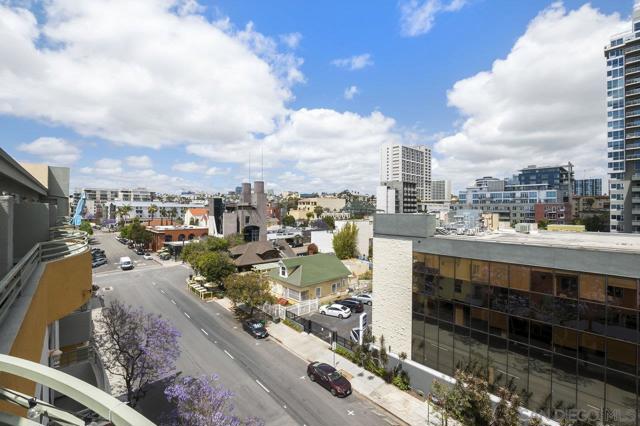 1501 India Street, San Diego CA: https://media.crmls.org/mediaz/fb883312-d246-4b9b-8842-f17febdab099.jpg