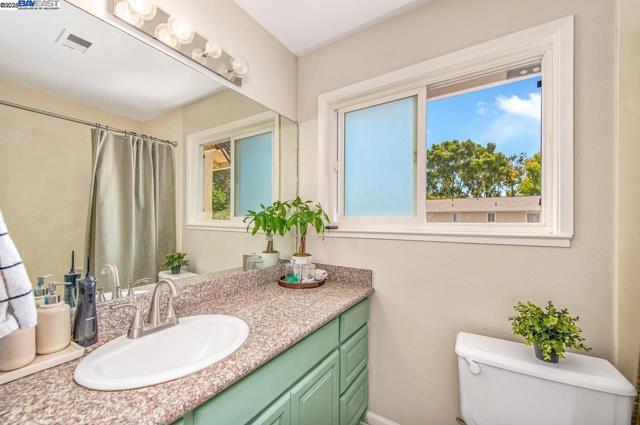 3732 Carrigan Cmn, Livermore CA: https://media.crmls.org/mediaz/fb88acf2-38d8-4b71-a536-5fec60ca50aa.jpg
