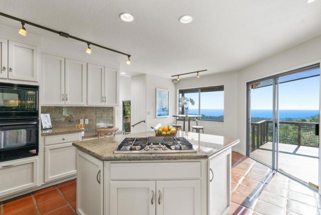 925 Skyward Drive, Aptos CA: https://media.crmls.org/mediaz/fb89bf7f-3b13-47e8-8096-1bc1018f59ff.jpg