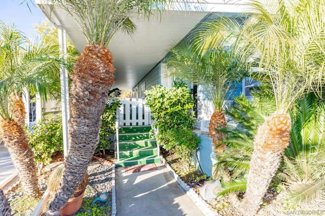 7004 San Bartolo, Carlsbad CA: https://media.crmls.org/mediaz/fb8aa671-a312-43f9-8e23-5823b95d089a.jpg