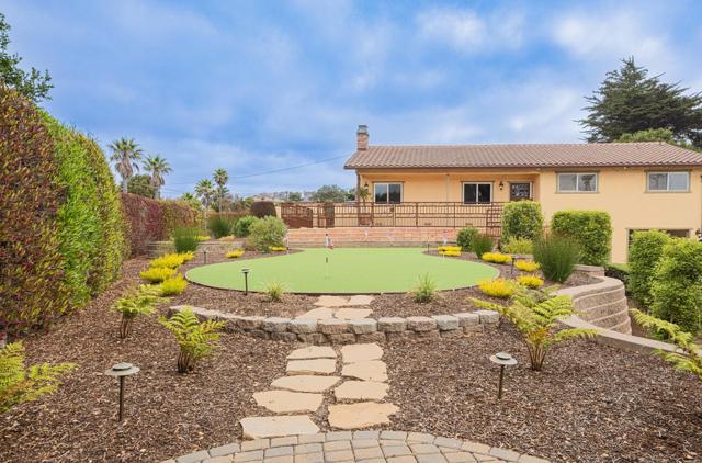 10883 Assisi Way, Salinas CA: https://media.crmls.org/mediaz/fb8b0494-a033-436e-b711-d82007eb775a.jpg