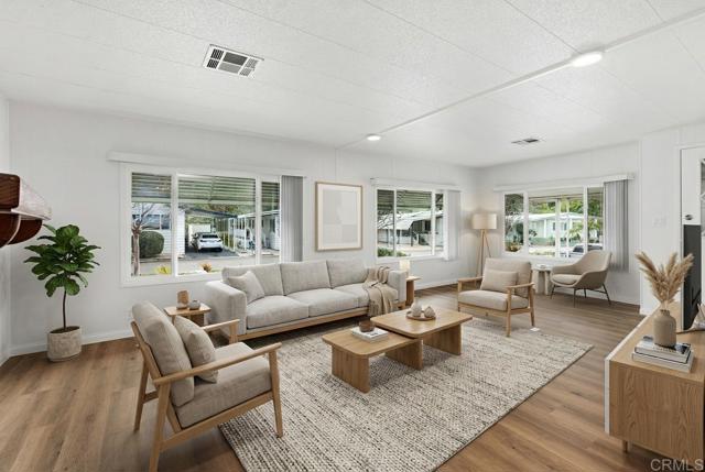 Detail Gallery Image 5 of 44 For 7467 Mission Gorge Rd Spc 10,  Santee,  CA 92071 - 2 Beds | 2 Baths