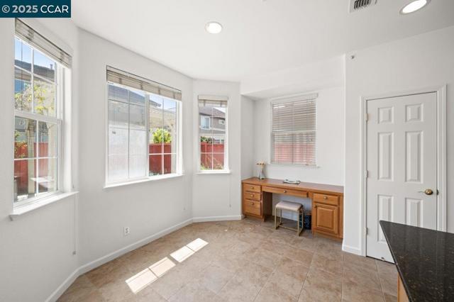 35970 Green Street, Union City CA: https://media.crmls.org/mediaz/fb8be51a-6bd4-4203-b08e-10f3c01d2a38.jpg