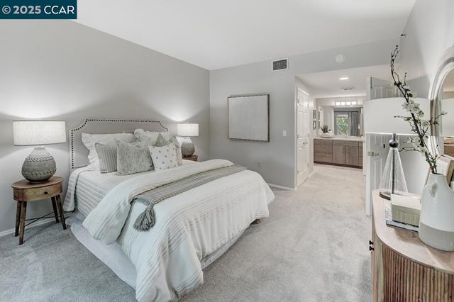 1840 Tice Creek Dr, Walnut Creek CA: https://media.crmls.org/mediaz/fb8c3689-b1c9-4fd4-8357-ba3af8ee8d1a.jpg
