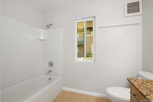 Detail Gallery Image 11 of 23 For 7545 Charmant Dr #1505,  San Diego,  CA 92122 - 1 Beds | 1 Baths